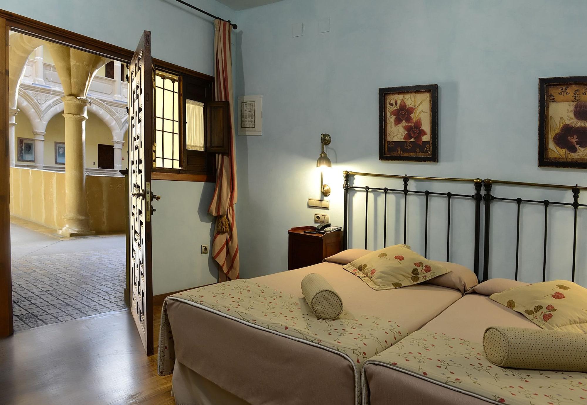Hotel Cetina Palacio De Los Salcedo بايثا المظهر الخارجي الصورة